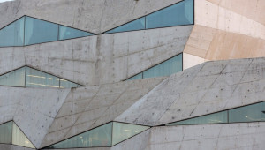 Architecture & Modern Art