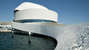 Architecture & Modern Art